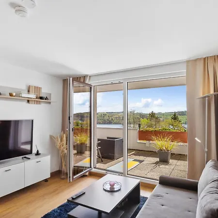Apartment Casa Malaga - Seeblick, Balkon & Pool Am Sorpesee