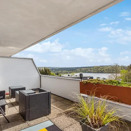 Flexi - Balkon , Seeblick, Pool & Speed Wlan