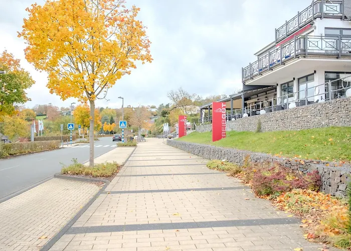 Apartment Flexi - Balkon , Seeblick, Pool & Speed Wlan